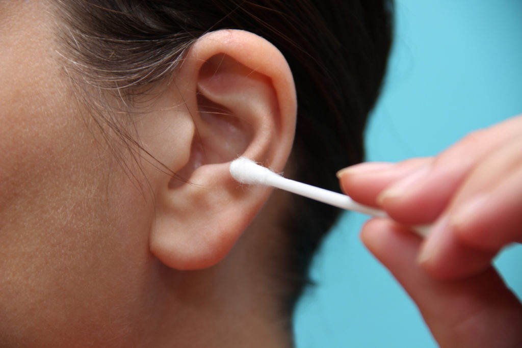 5 fouten die je maakt die jouw oren eigenlijk beschadigen
