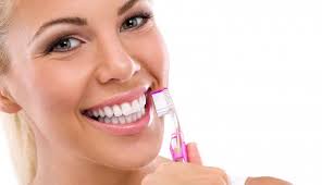 8 tips voor stralend witte tanden