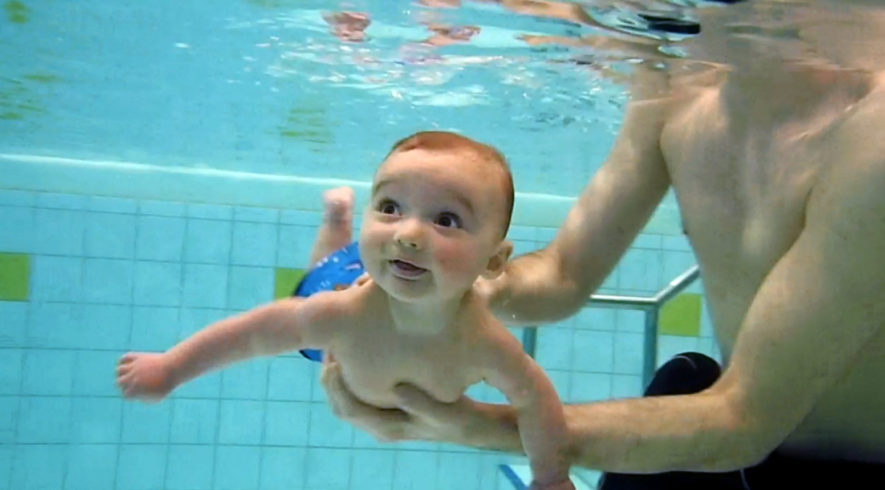8 Tips om veilig te zwemmen met kinderen