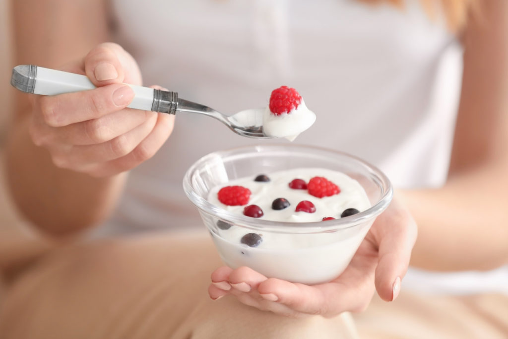 Waarom yoghurt thuishoort in de nieuwe voedingsaanbevelingen in Vlaanderen