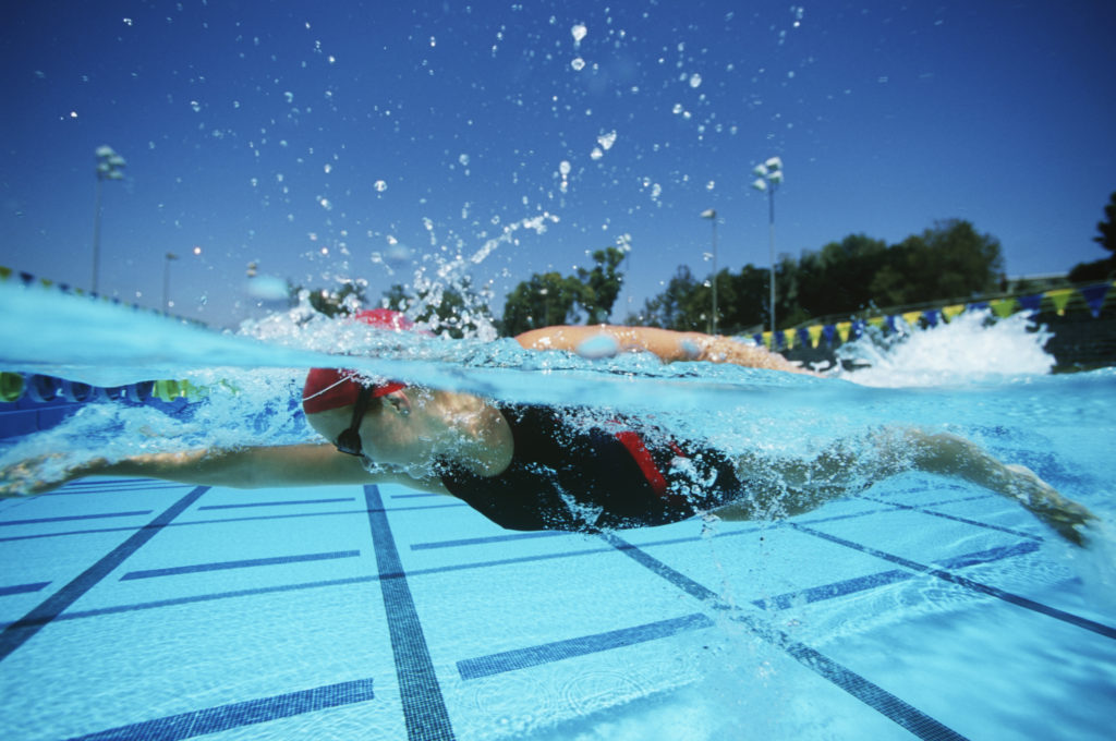 Zwemmen zorgt voor extra spierontwikkeling en andere voordelen
